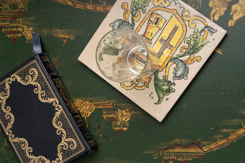 Royal Crest Tile