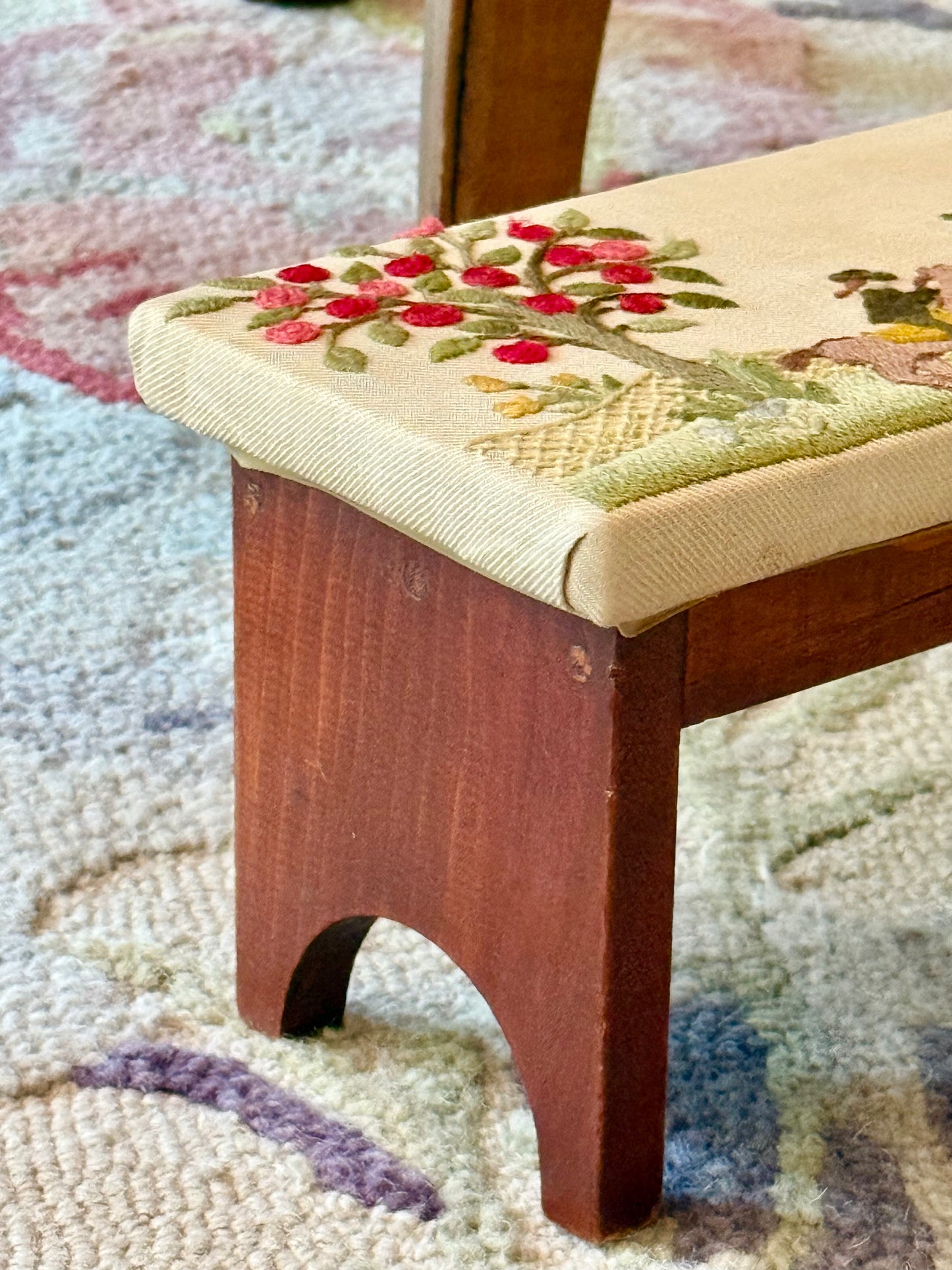 Elsa Williams Americana Crewel Footstool