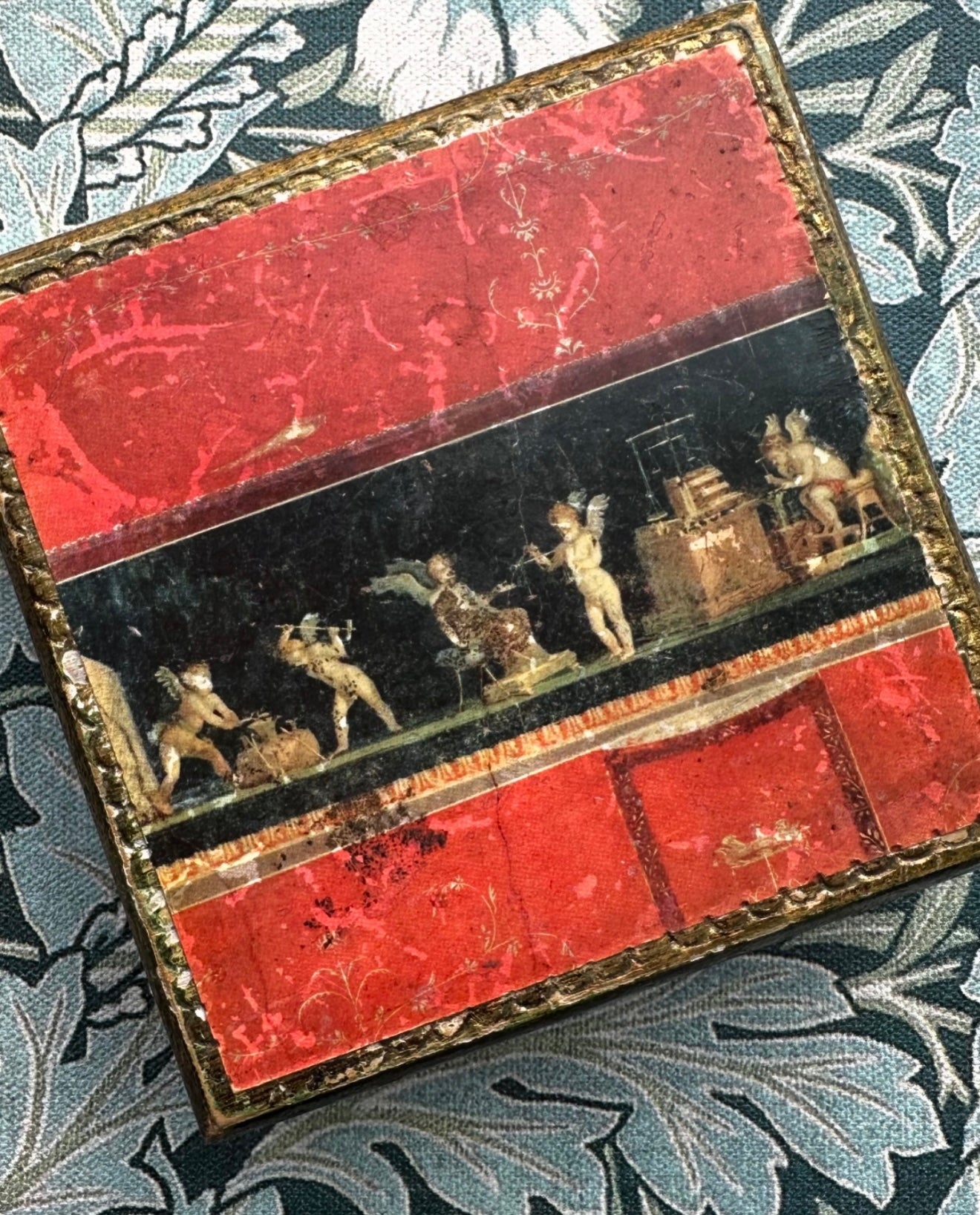 House of the Vetti Florentine Box