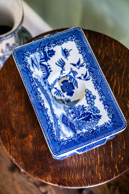 Bue Willow Moriyama Porcelain Refrigerator Box