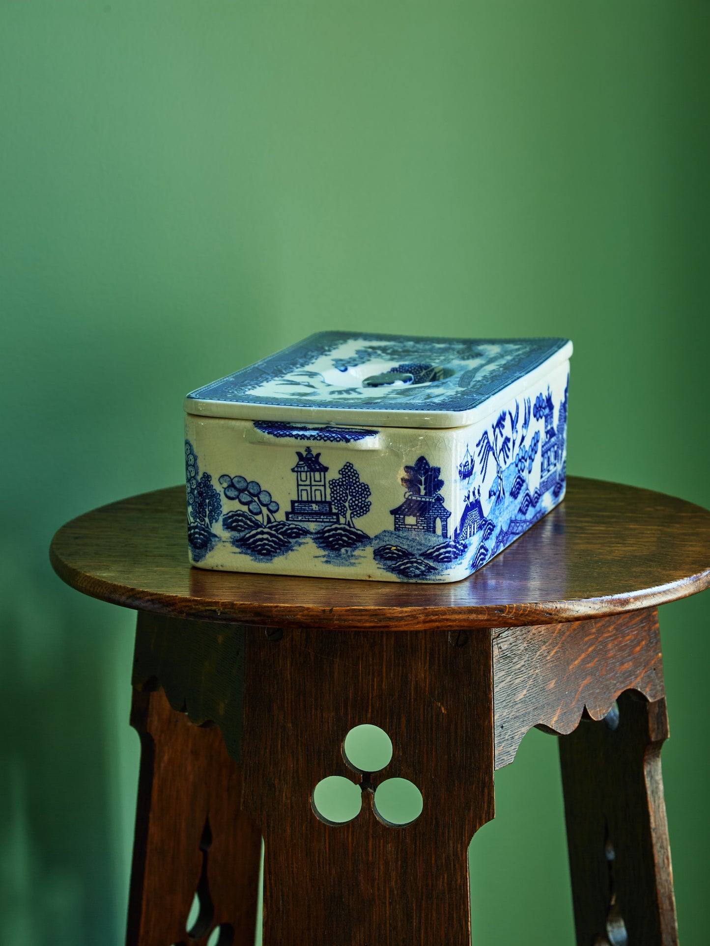 Bue Willow Moriyama Porcelain Refrigerator Box