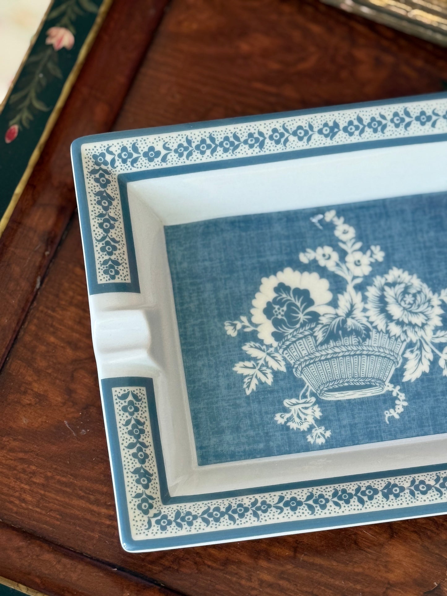 Pierre Frey Paniers Fleuris Blue Catchall