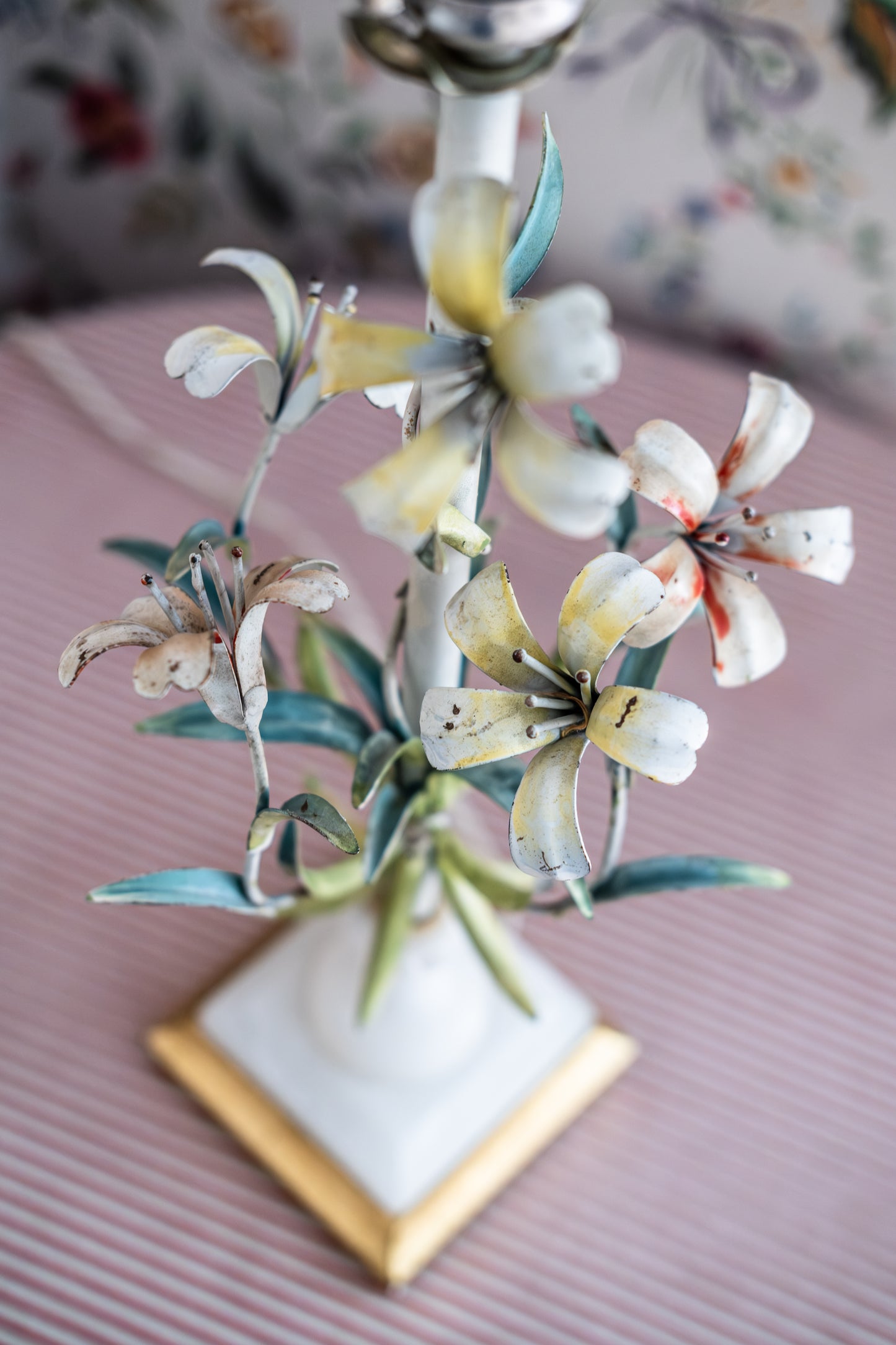 Midcentury Italian Tole and Alabaster Table Lamp