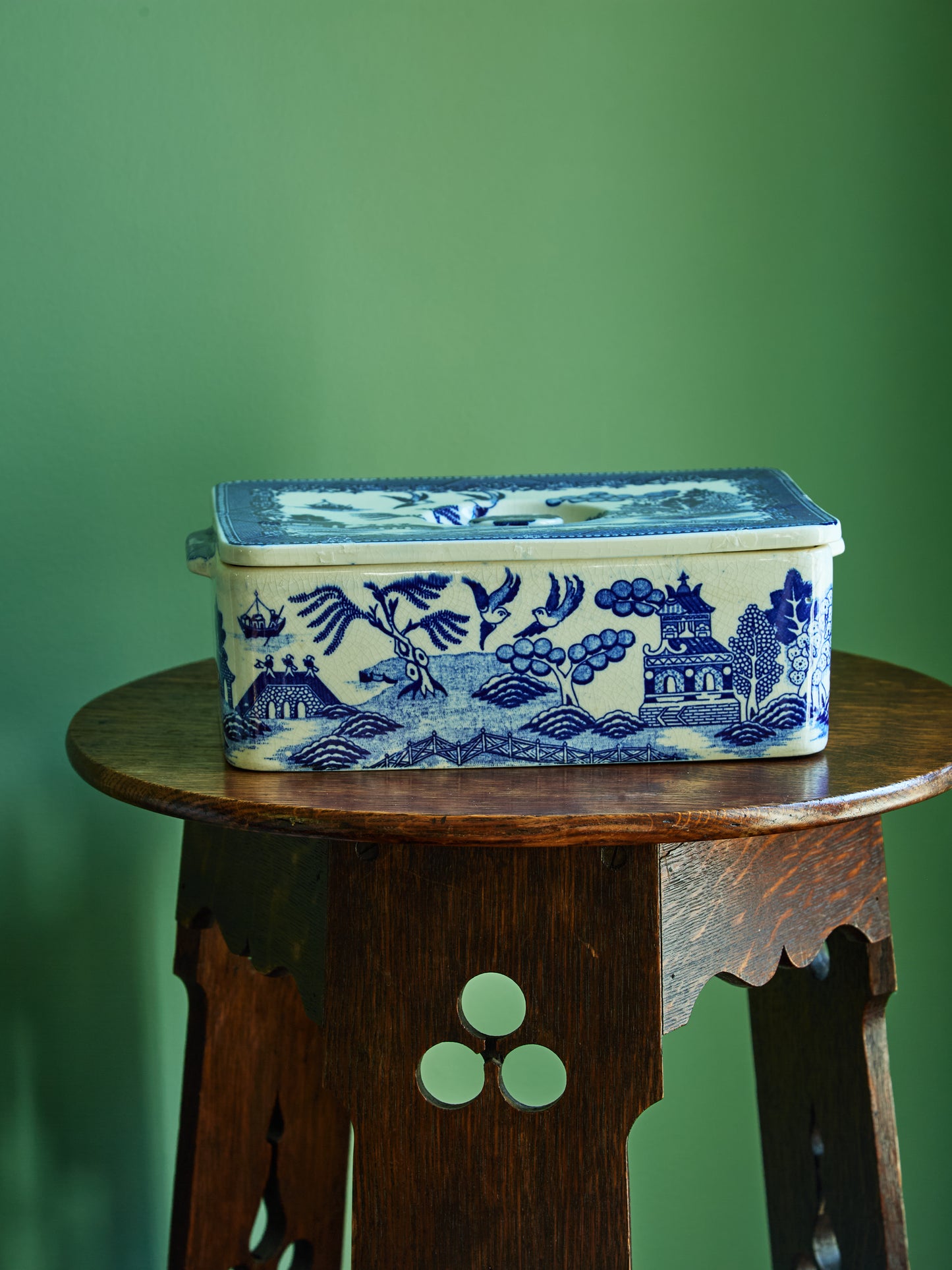 Bue Willow Moriyama Porcelain Refrigerator Box