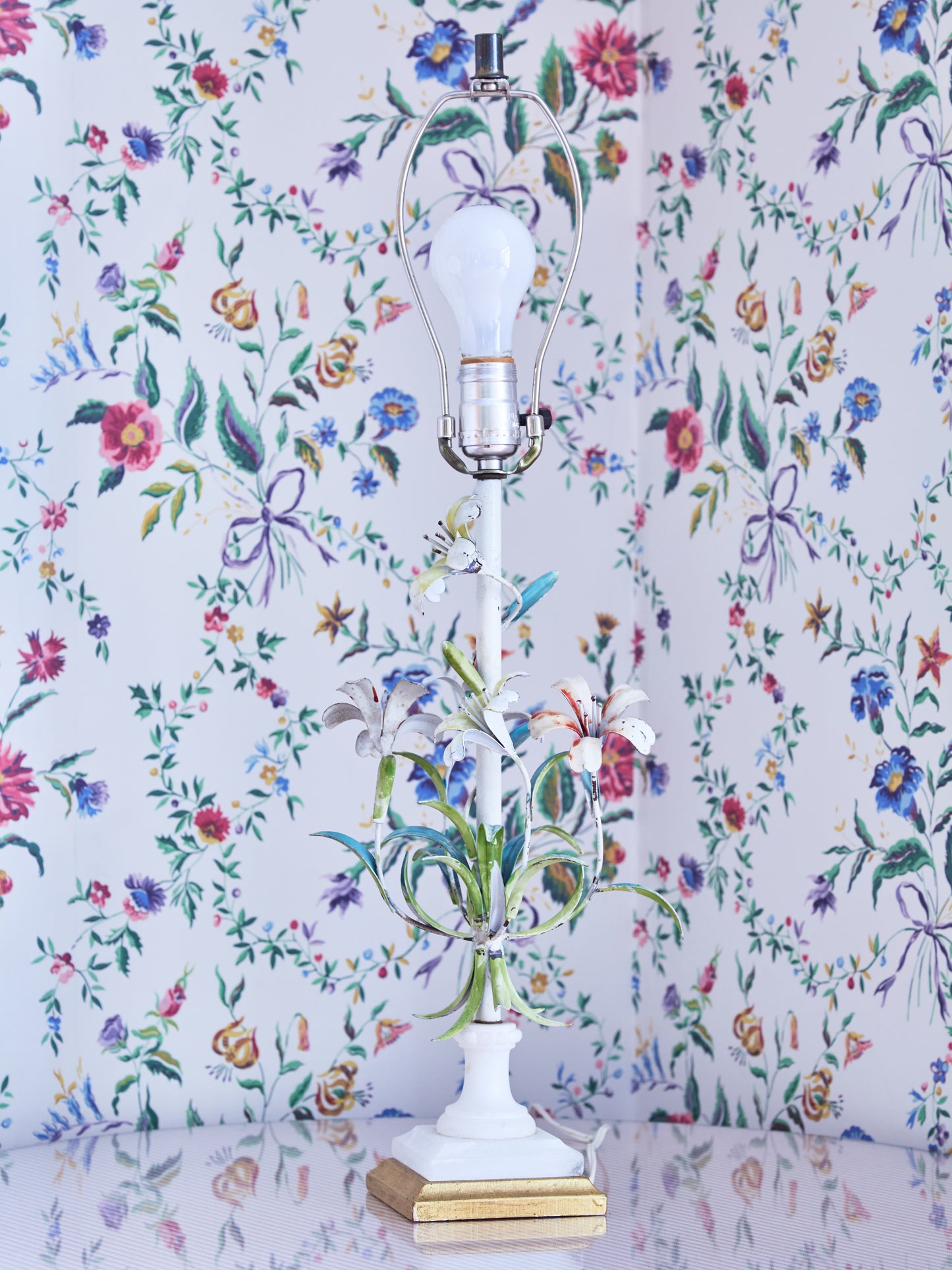 Midcentury Italian Tole and Alabaster Table Lamp